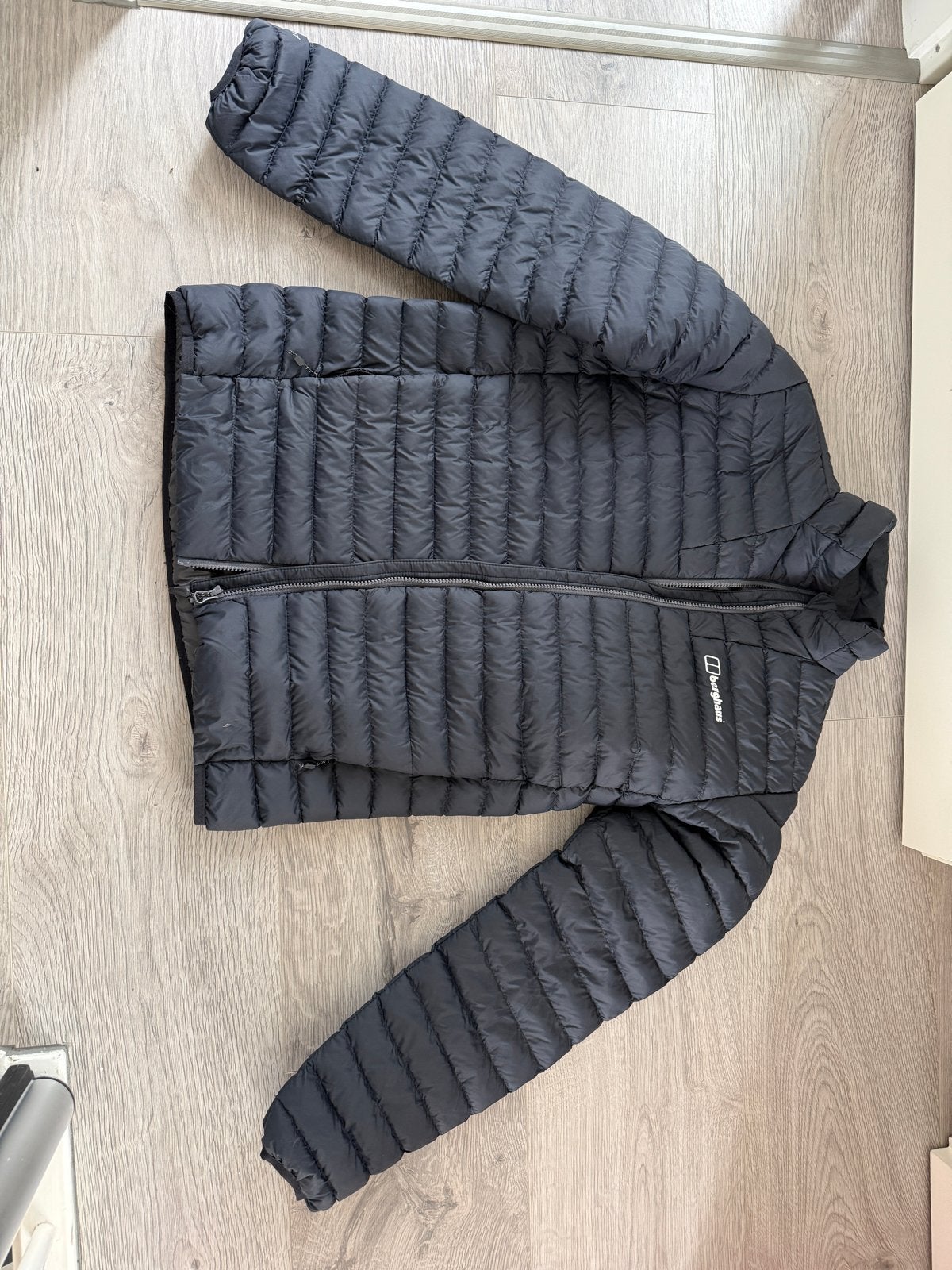 Berghaus warme jas (nieuw), Ophalen, Nieuw, Maat 48/50 (M), Zwart