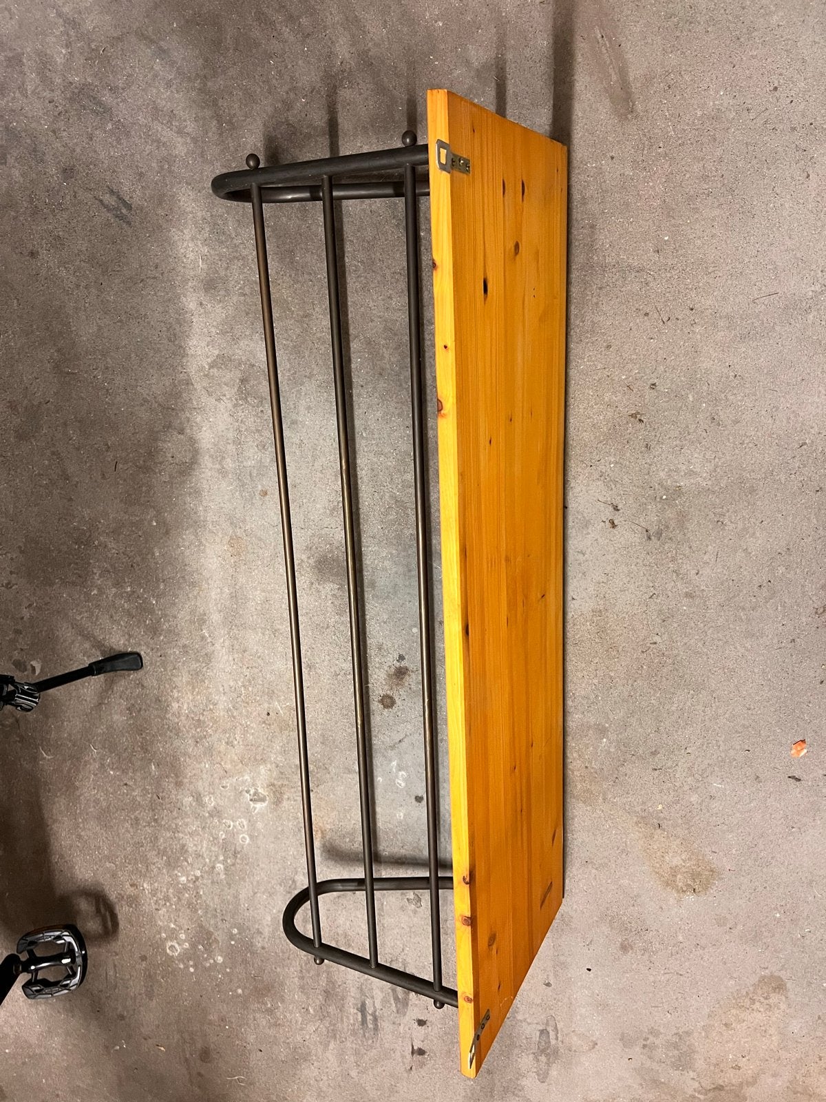 Wandkapstok van hout en metaal, Gebruikt, Minder dan 100 cm, Hout, Ophalen