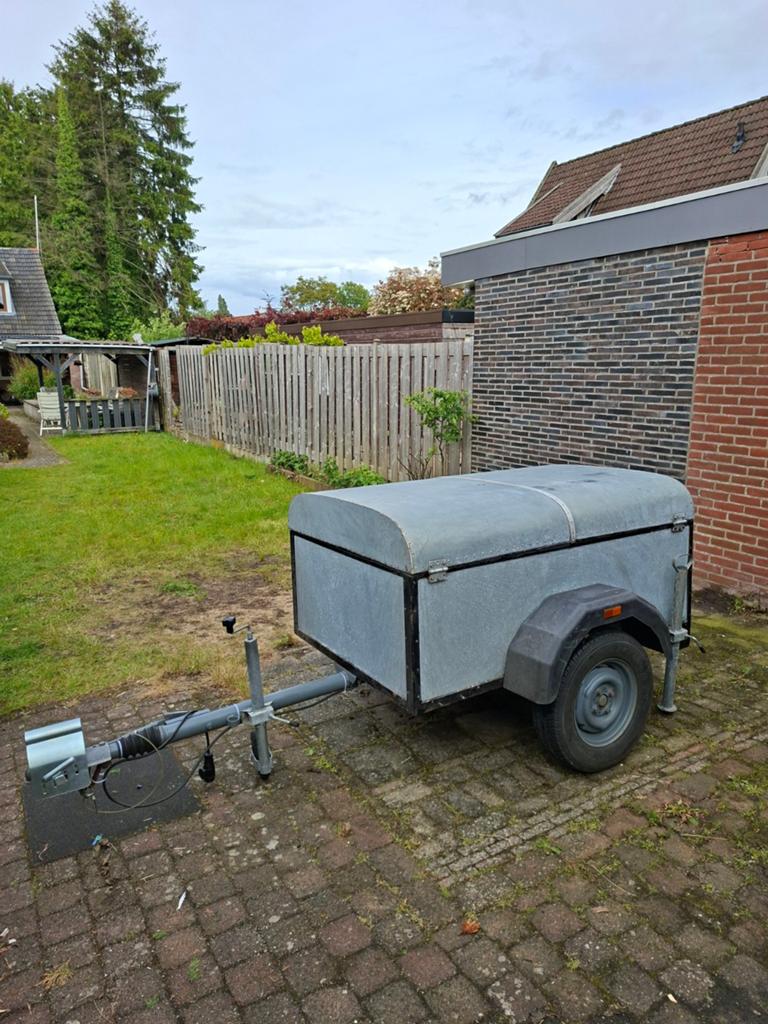 Stevige afsluitbare aanhanger / bagagewagen met sloten, Ophalen, Zo goed als nieuw