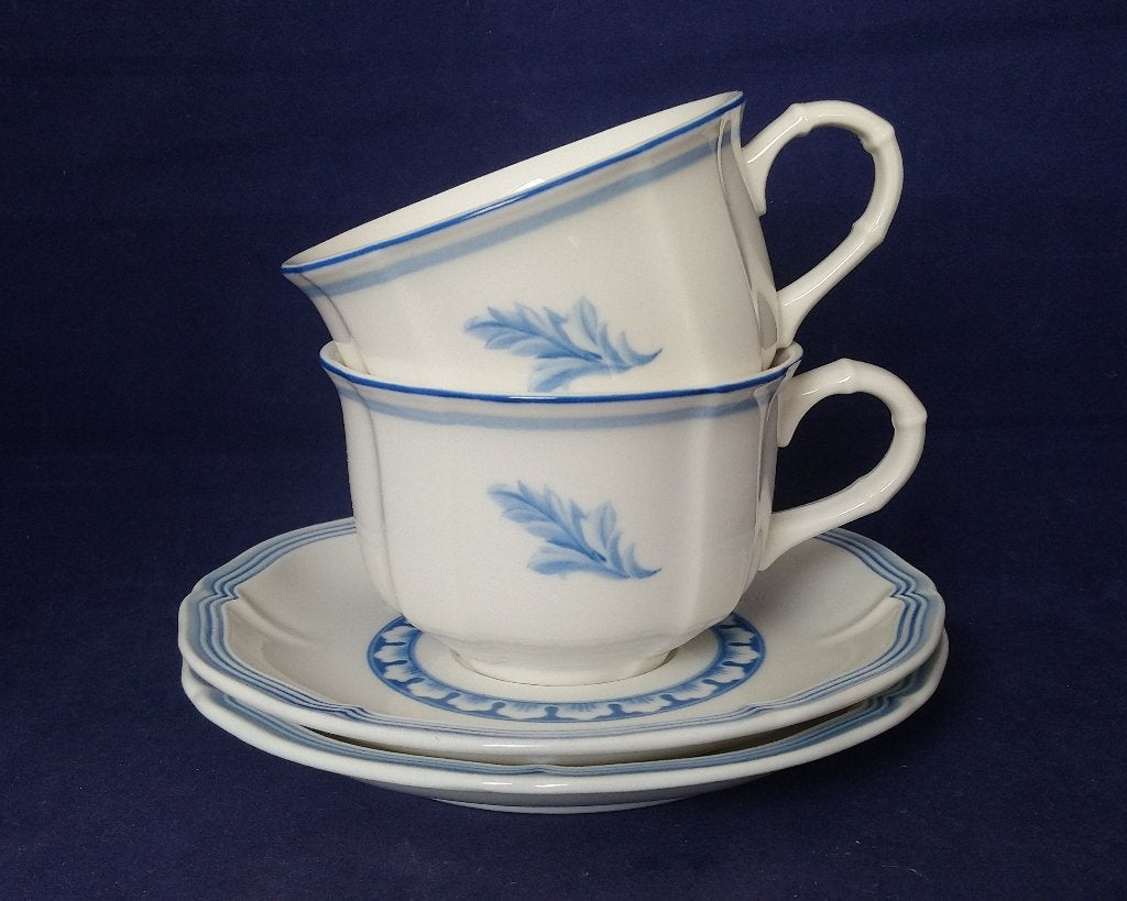 Villeroy & Boch Casa Azul - 2 theekopjes met schotel, Villeroy & Boch, Ophalen of Verzenden, Zo goed als nieuw, Overige stijlen