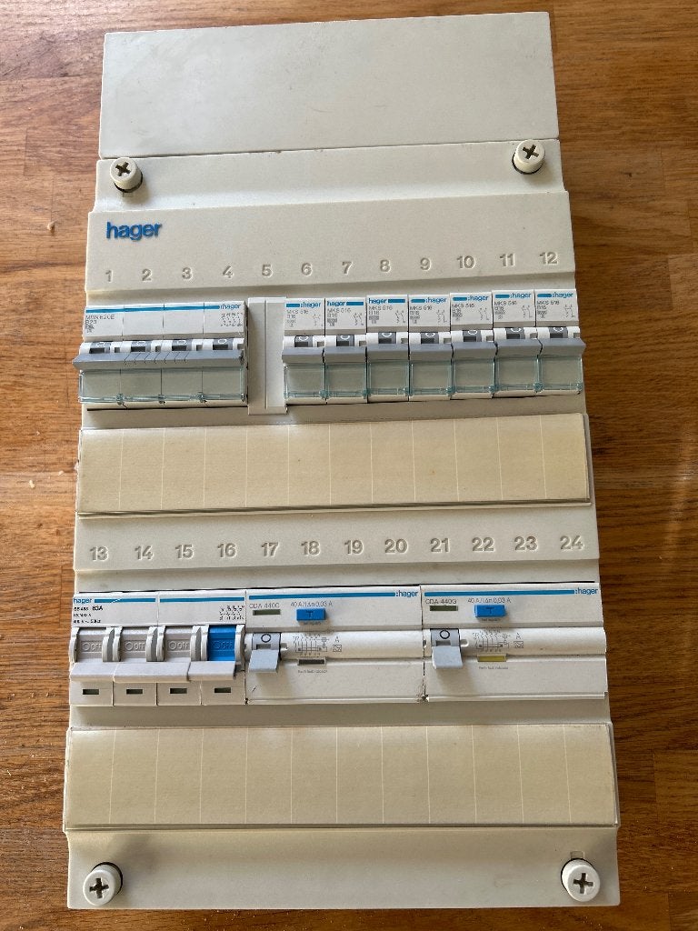 Hager 3 fase groepenkast met B20 krachtstroom automaat, Ophalen of Verzenden, Gebruikt, Overige typen