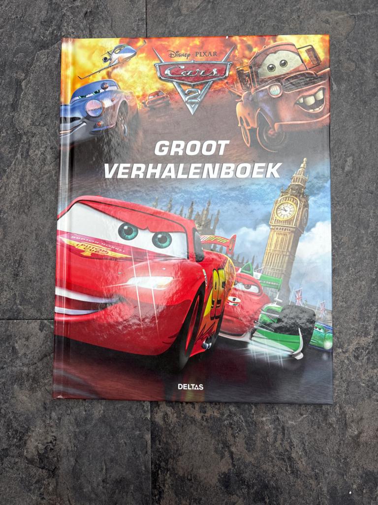 Disney Pixar Cars 2 Groot Verhalenboek, Boeken, Ophalen of Verzenden, Zo goed als nieuw, 3 tot 4 jaar