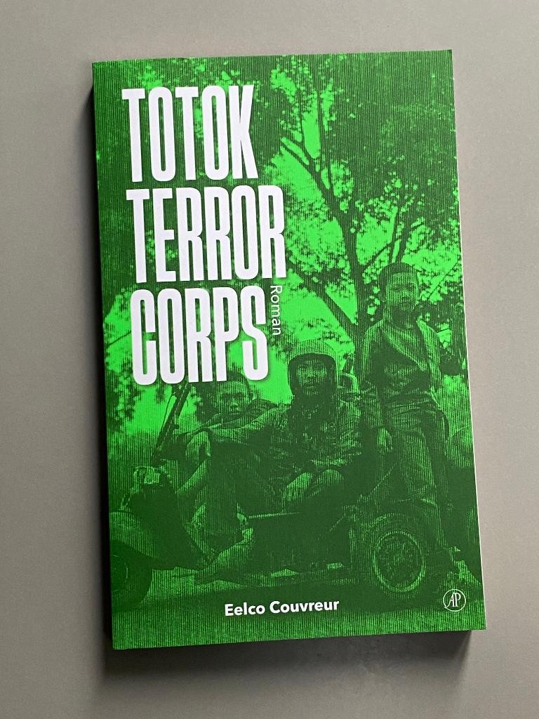 Totok Terror Corps / roman / Nieuw / 2023, Ophalen of Verzenden, Nieuw, Nederland