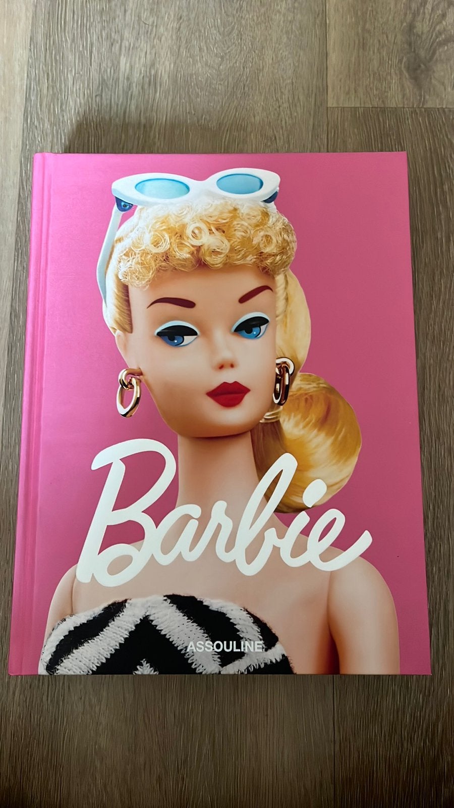 Barbie coffee table boek van Assouline., Ophalen of Verzenden, Zo goed als nieuw, Overige onderwerpen