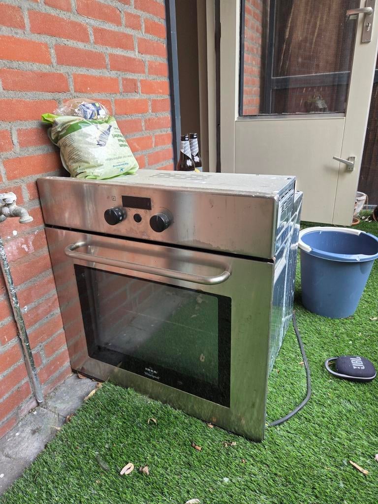Kapotte Ikea oven - gratis af te halen voor oud ijzer, Witgoed en Apparatuur, Ovens, Ophalen, Niet werkend, Oven