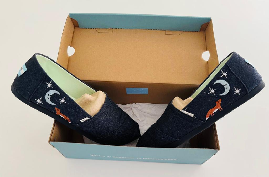 Toms alpargata midnight blue fox maat 42 schoenen glitter, Kleding | Dames, Schoenen, Blauw, Nieuw, Ophalen of Verzenden, Espadrilles of Moccasins