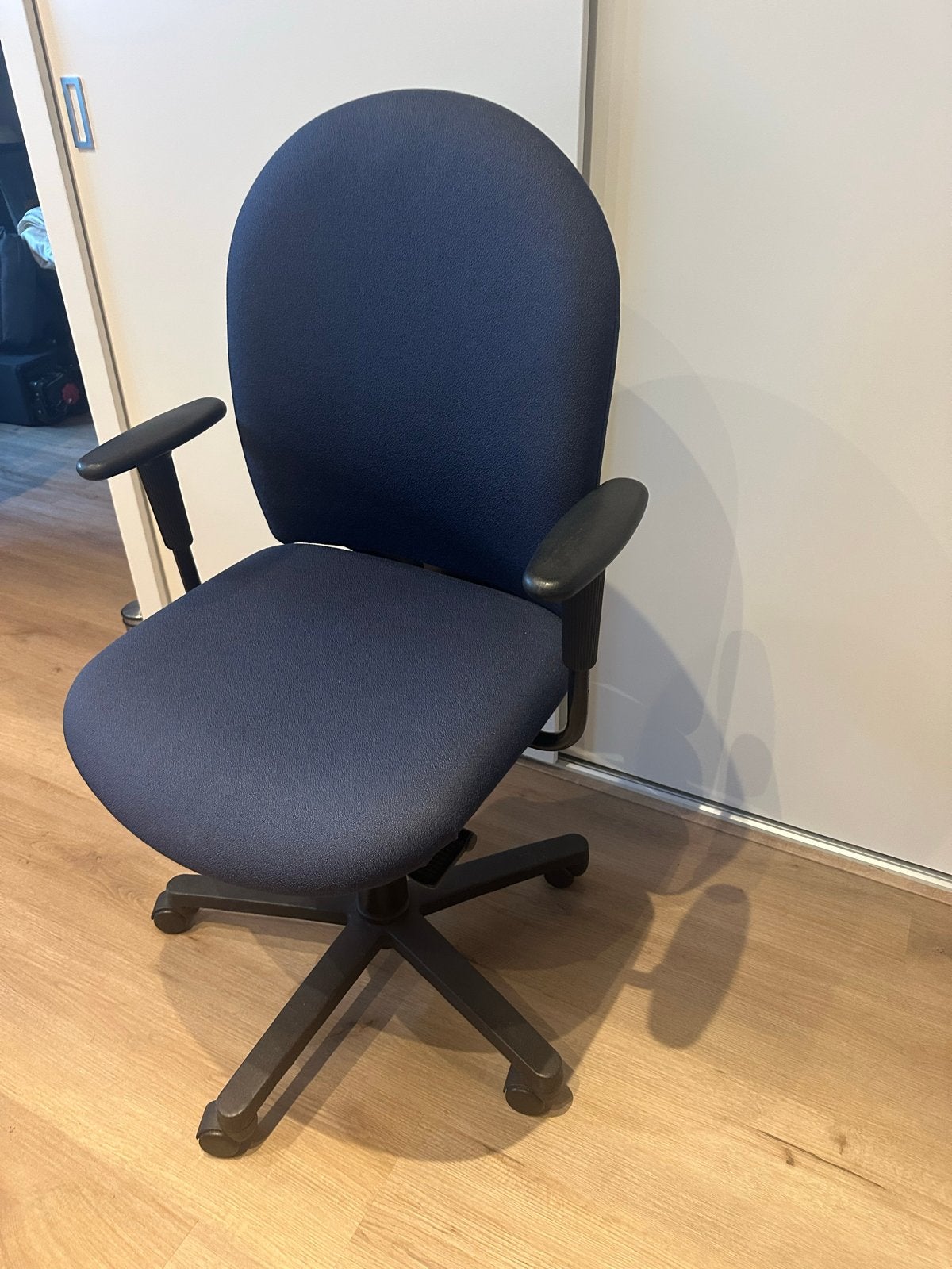König Neurath blauw Bureaustoel - Verstelbaar, Ophalen, Gebruikt, Blauw, Bureaustoel