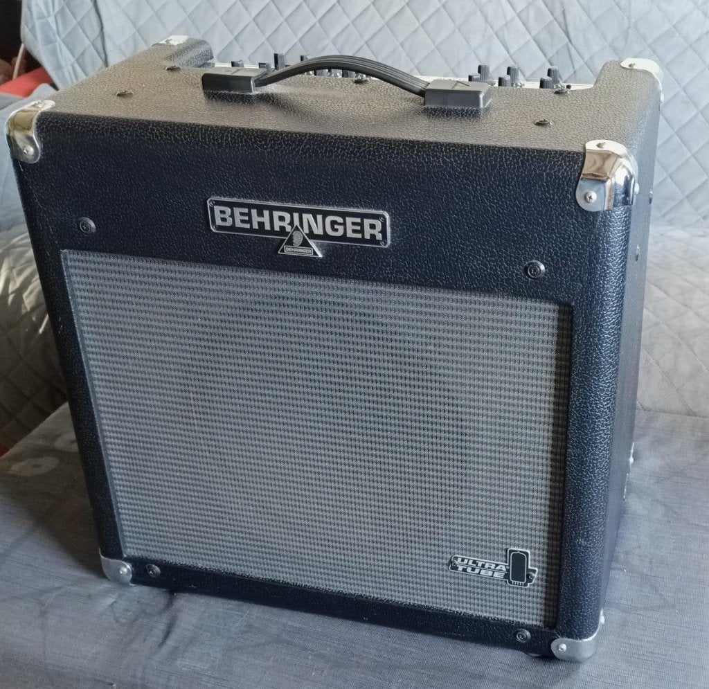 Behringer Vintager Gitaarversterker AC112 In NIEUW STAAT, Muziek en Instrumenten, Ophalen, Zo goed als nieuw, Gitaar, 50 tot 100 watt