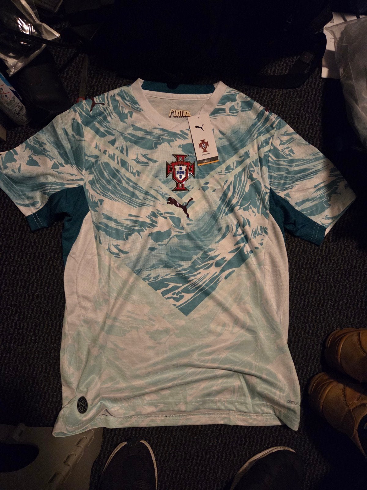 Portugal Puma Voetbalshirt Maat M Nieuw, Sport en Fitness, Voetbal, Nieuw, Shirt, Maat M, Ophalen of Verzenden