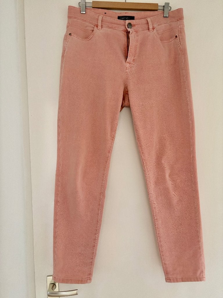 Marccain zalmkleurige jeans N3, Kleding | Dames, Overige kleuren, Verzenden, Zo goed als nieuw, W30 - W32 (confectie 38/40)