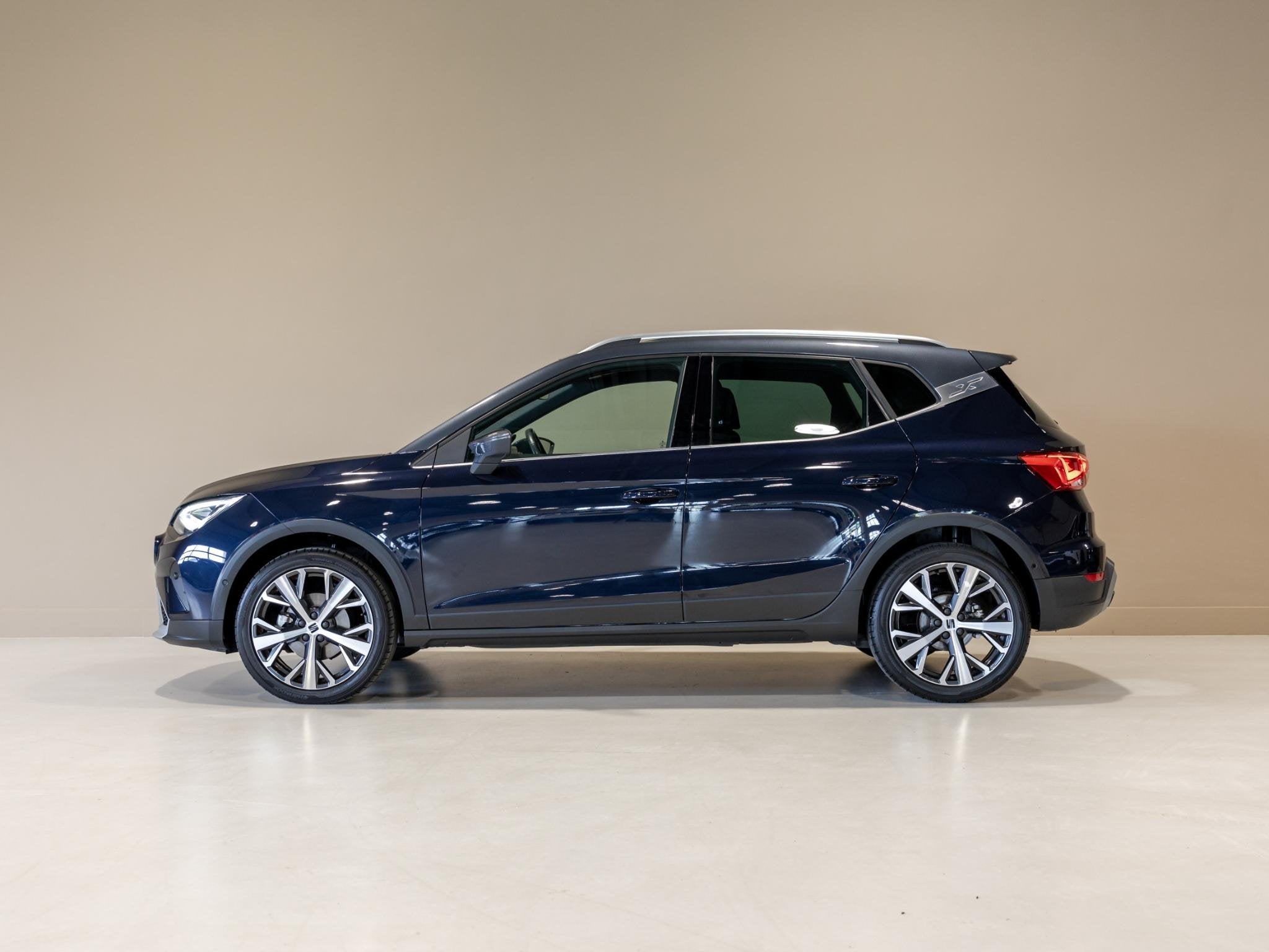 SEAT Arona 1.0 TSI Xperience / 110pk / Airco / Klimaatregeli, Auto's, Seat, Gebruikt, Met garantie (alle), Blauw, Origineel Nederlands