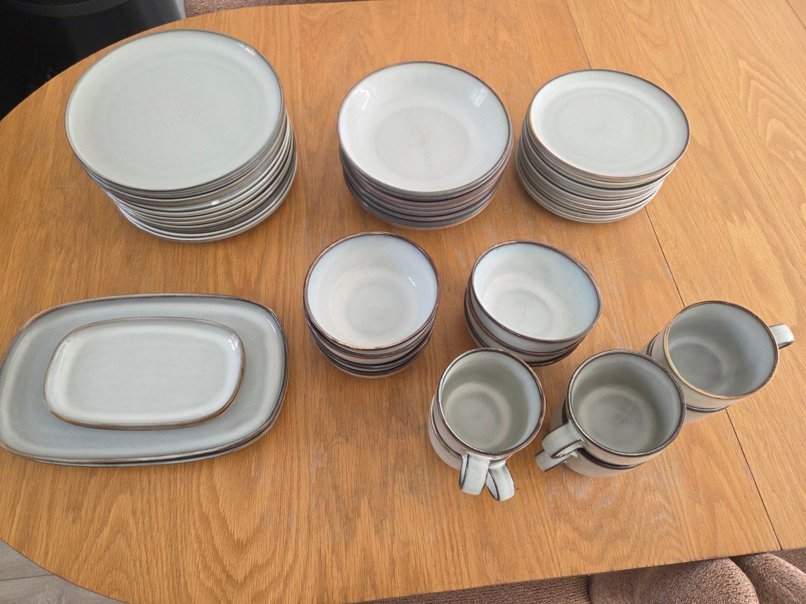 IKEA GLADELIG Servies - 46-delig, zo goed als nieuw, Ophalen, Keramiek, IKEA, Zo goed als nieuw