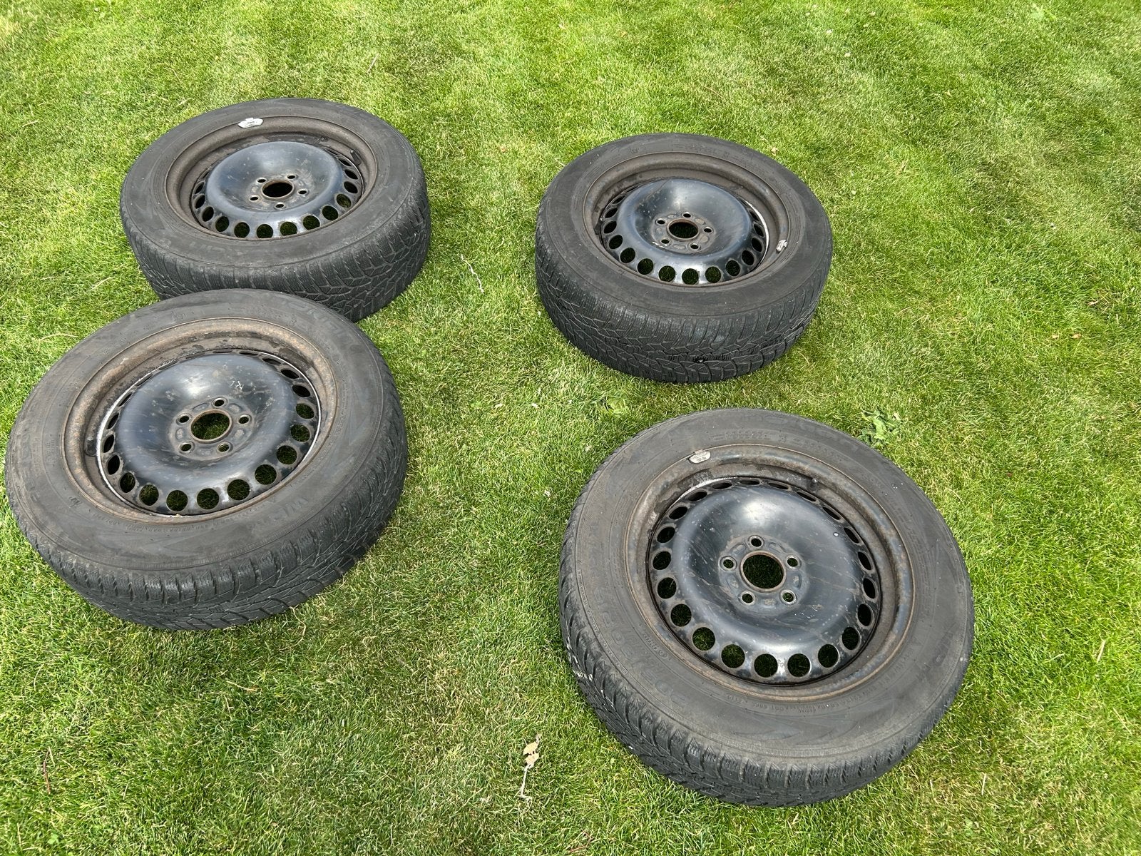 Winterbanden op velg 205/60/16 Volvo V60 (Ford compatibel), Auto-onderdelen, Banden en Velgen, Ophalen, Gebruikt, 16 inch, Banden en Velgen