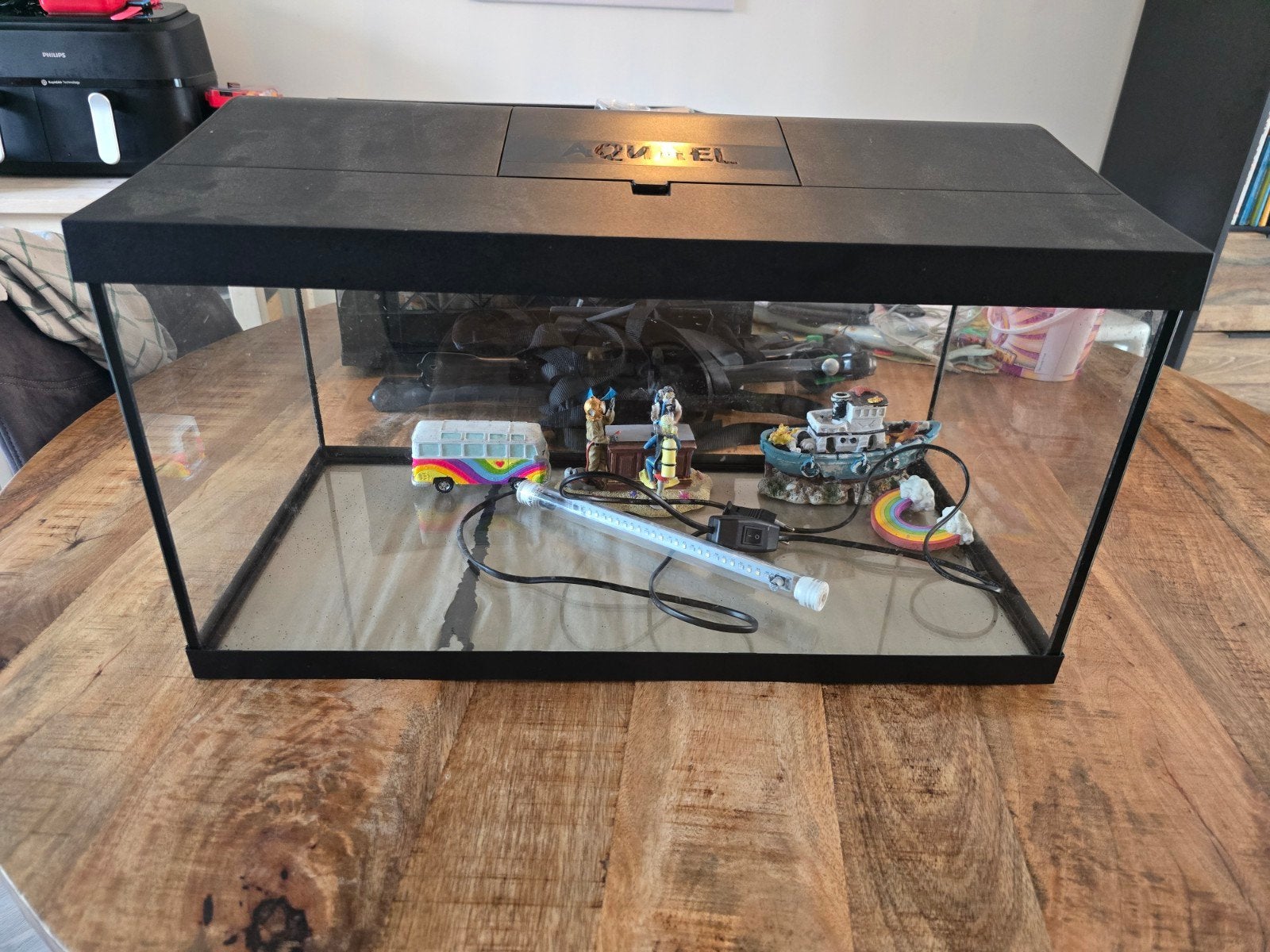 Aquael aquarium 60 cm breed, Ophalen, Inclusief deksel, Zo goed als nieuw, Leeg aquarium
