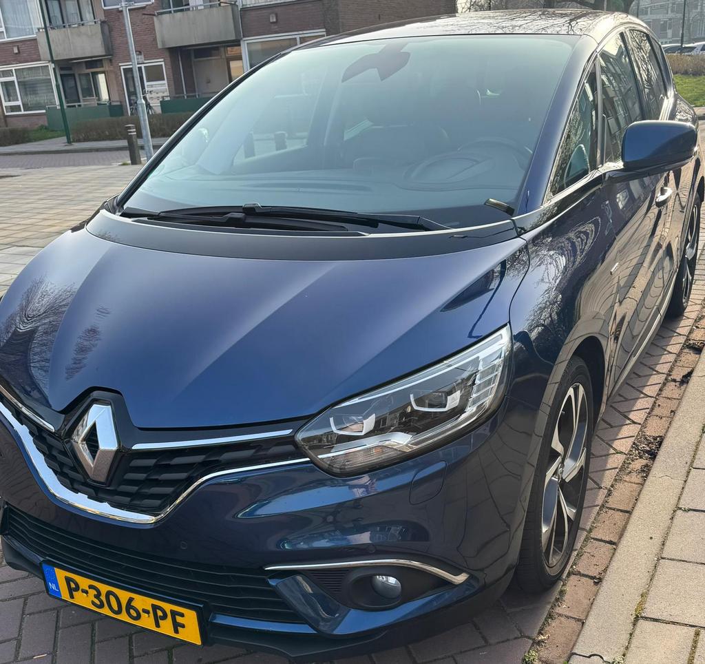 Renault Scénic 1.3 TCe 160pk EDC BOSE 2019 Blauw, Auto's, 1800 kg, Zwart, 4 cilinders, Blauw