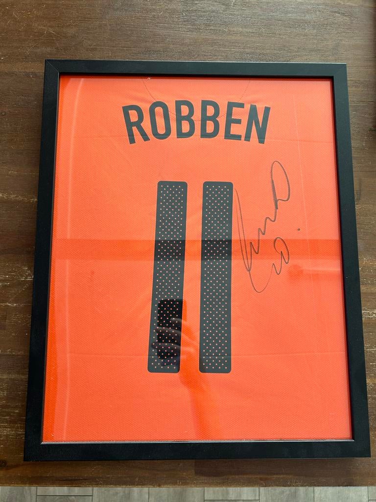 Gesigneerd Robben 11 Oranje Shirt In Lijst, Ophalen of Verzenden, Zo goed als nieuw, Shirt