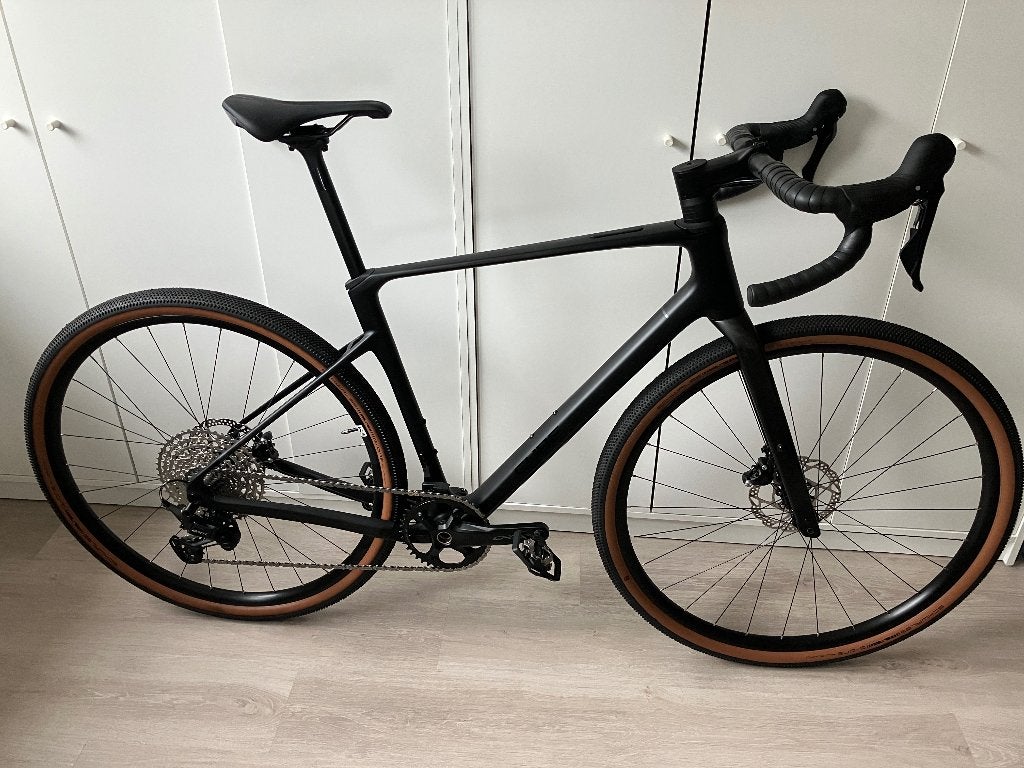 Cube Nuroad C62 One / M / GRX / Carbon / Gravelbike / 400km, 28 inch, Carbon, 10 tot 15 versnellingen, Heren