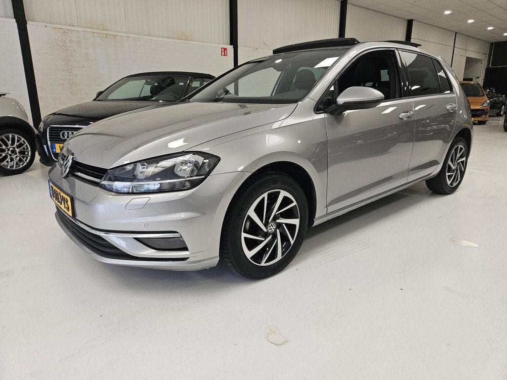 Volkswagen Golf 1.6 TDI Trendline Automaat Panoramadak !, Gebruikt, 4 cilinders, 116 pk, Bedrijf