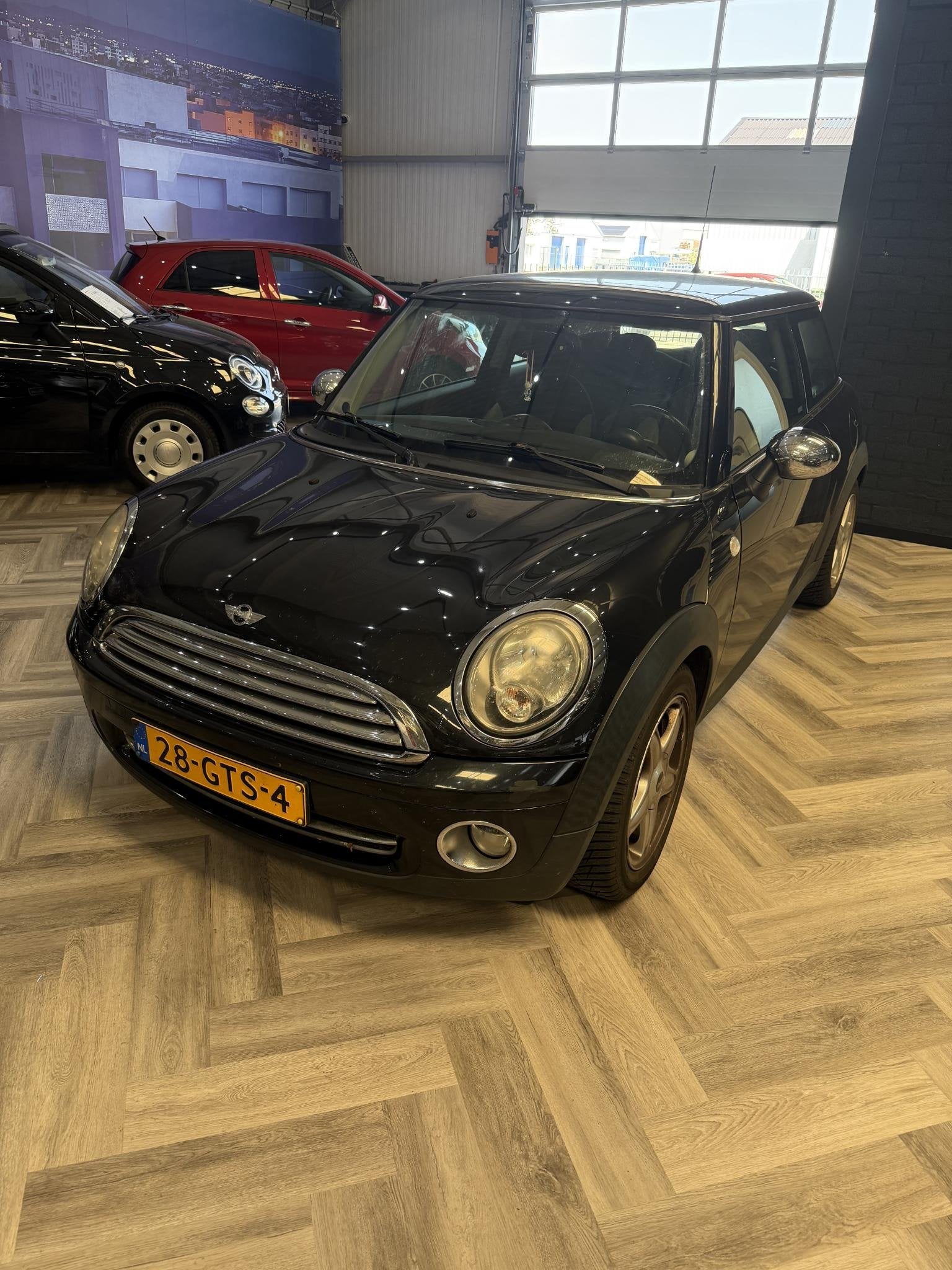 MINI 3-Deurs 1.6 Cooper Chili, Voorwielaandrijving, Gebruikt, 750 kg, 4 cilinders