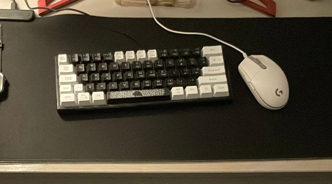 Mooie gaming toetsenbord en muis (RGB), Ophalen, Zo goed als nieuw, Qwerty, Bedraad