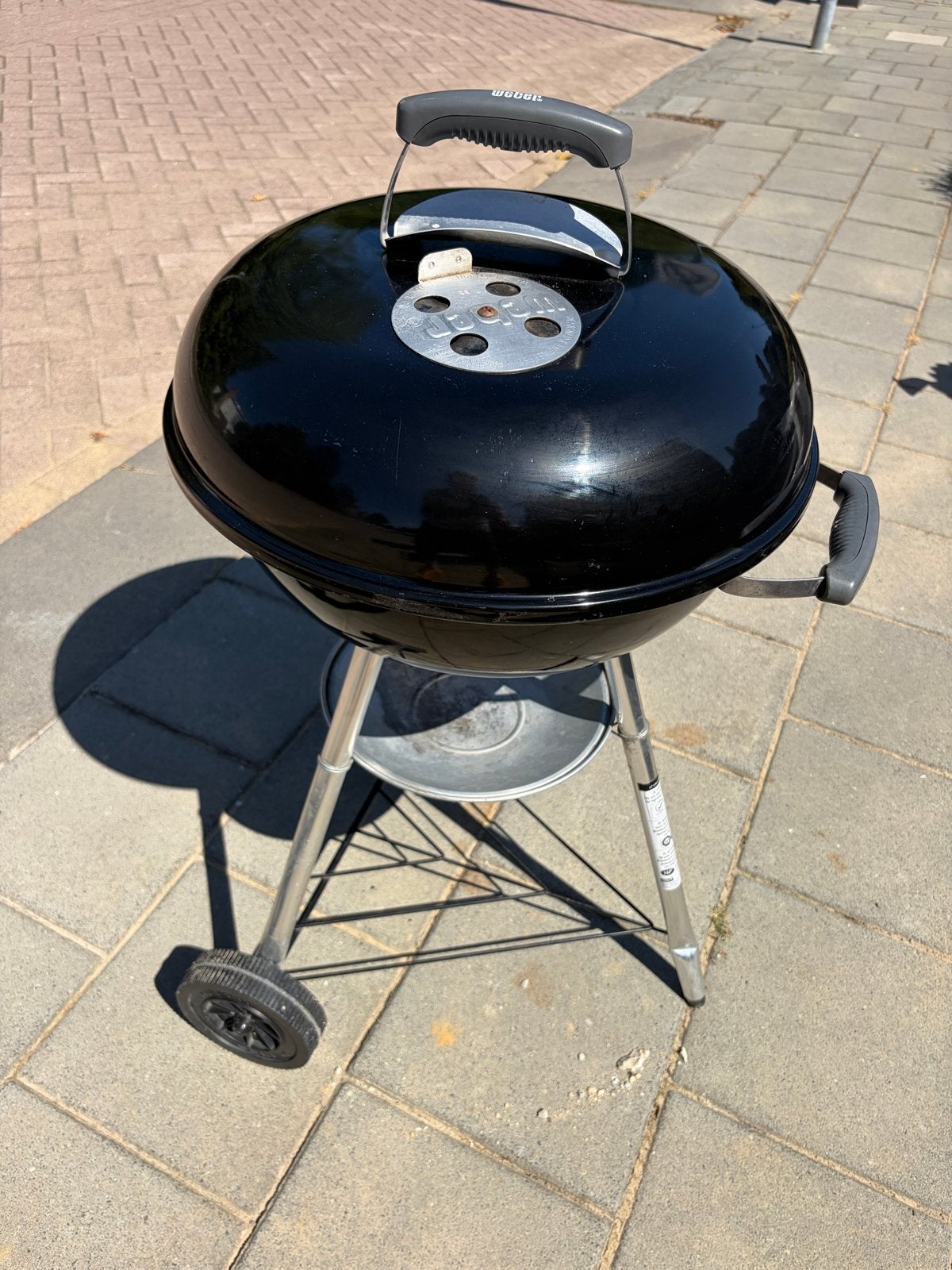Weber Compact Kettle Houtskoolbarbecue - Zwart, Ophalen, Gebruikt