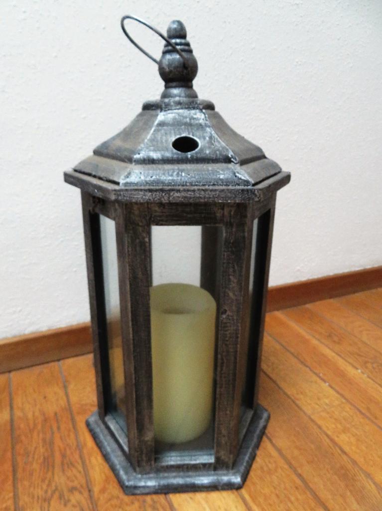 windlicht lantaarn met kaars 35 cm hoog, Kunststof, 25 tot 50 cm, Ophalen of Verzenden, Zo goed als nieuw