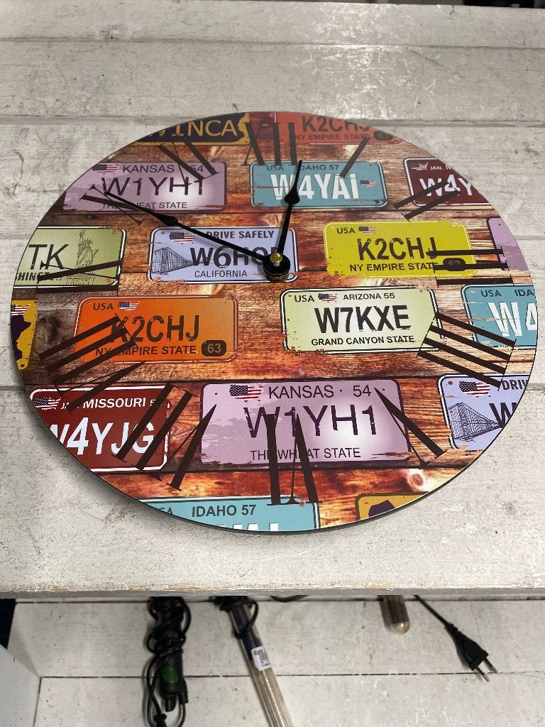 Igst Nedis ronde wandklok, Ophalen of Verzenden, Gebruikt, Wandklok