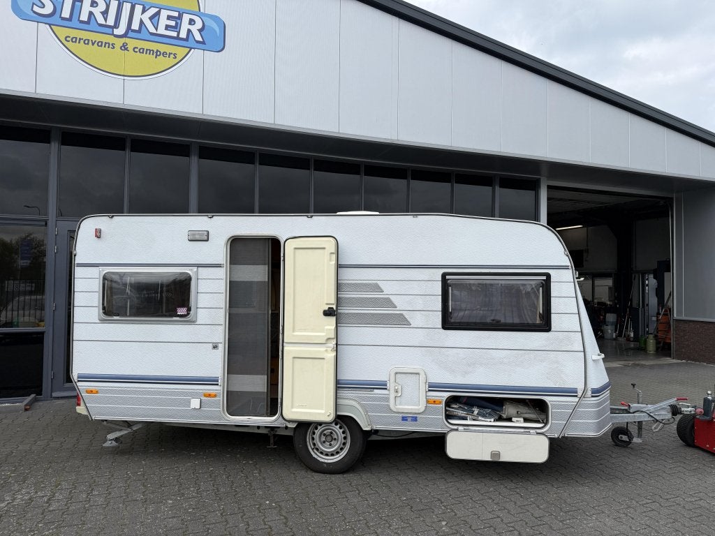 Eriba Nova 490 Bed/Zit + Rondzit 160x210 + WC 4 Pers + Tent, Schokbreker, Dwarsbed, Bedrijf, Treinzit