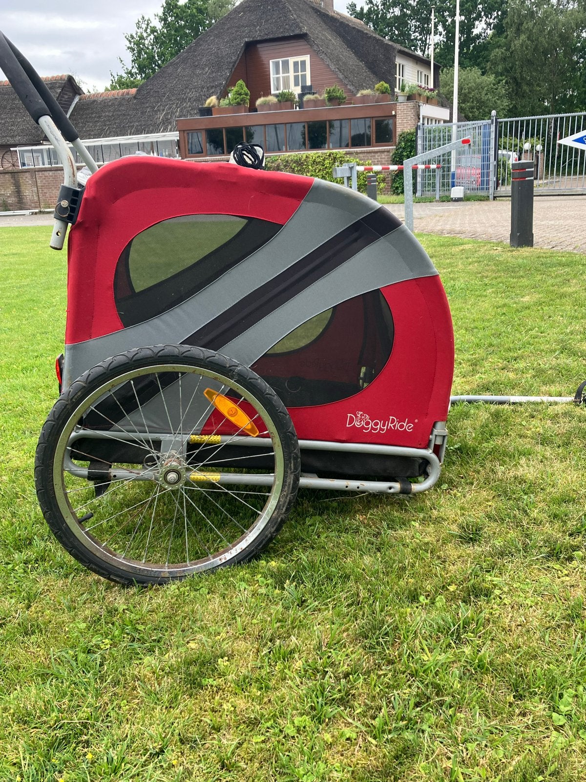 DoggyRide Hondenkar - Ideaal voor lange fietstochten, Ophalen, Gebruikt, Opvouwbaar, 20 tot 40 kg