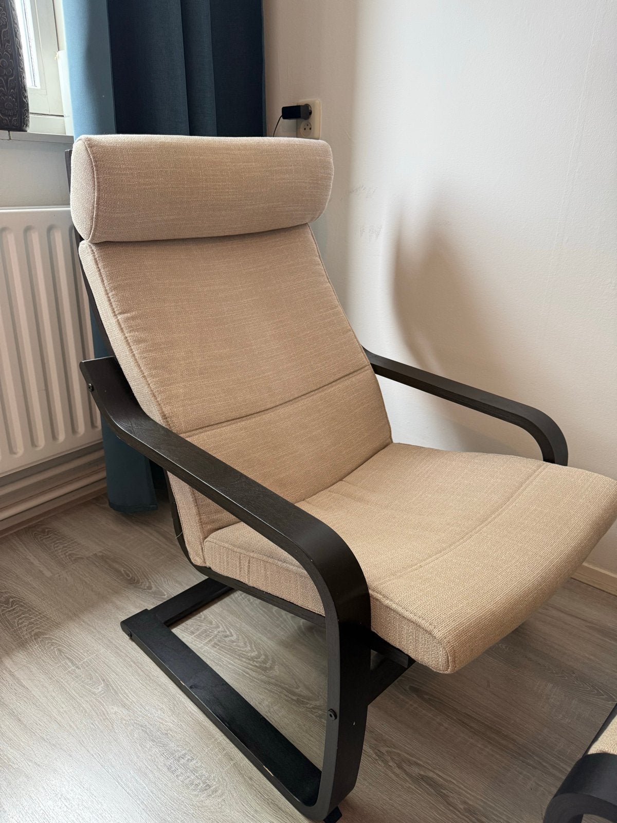 Ikea Poäng Stoel met Voetenbank - Comfortabel en Stijlvol, Huis en Inrichting, Ophalen, Gebruikt, 75 tot 100 cm, 50 tot 75 cm