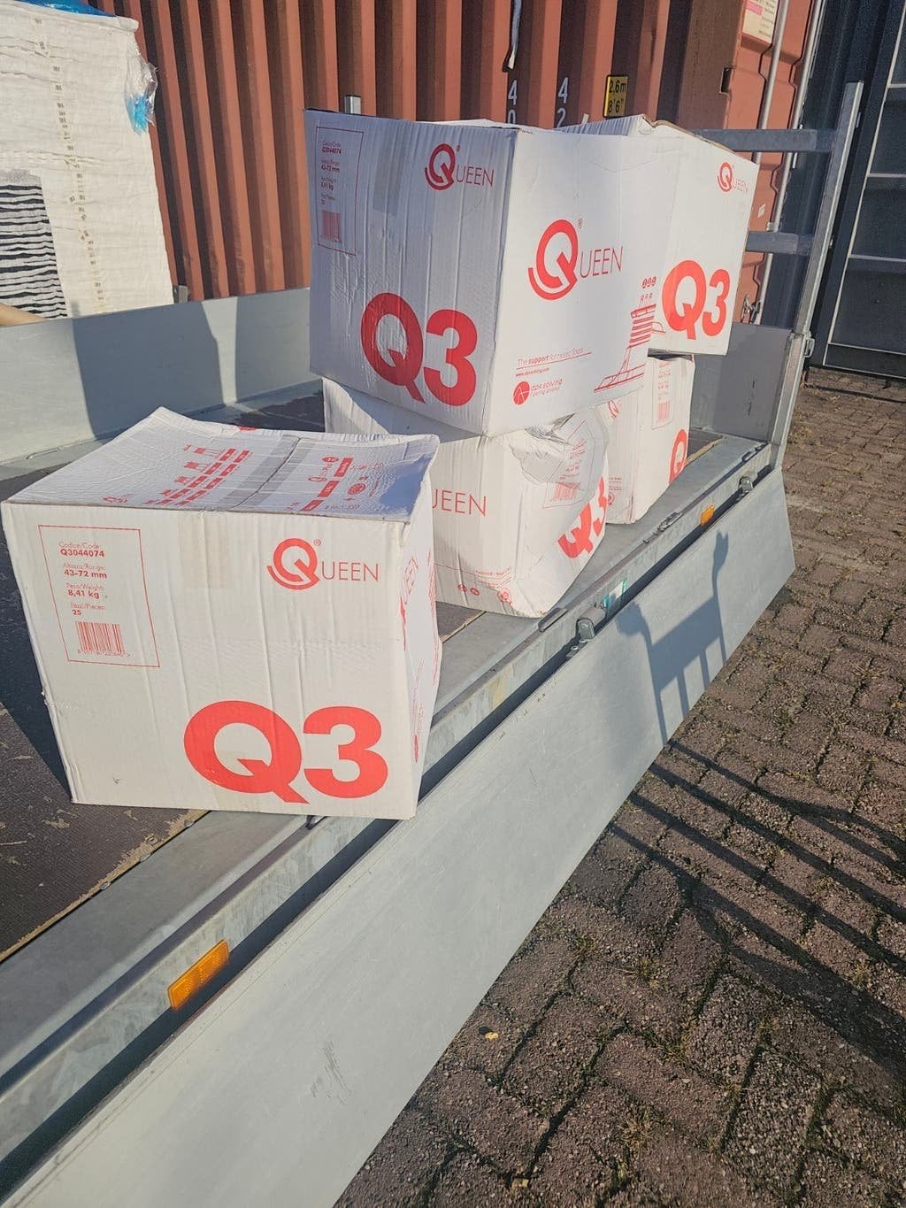 Tegeldrager Q3 - 125 stuks (5 dozen), Ophalen, Nieuw, Minder dan 20 cm, Minder dan 20 cm