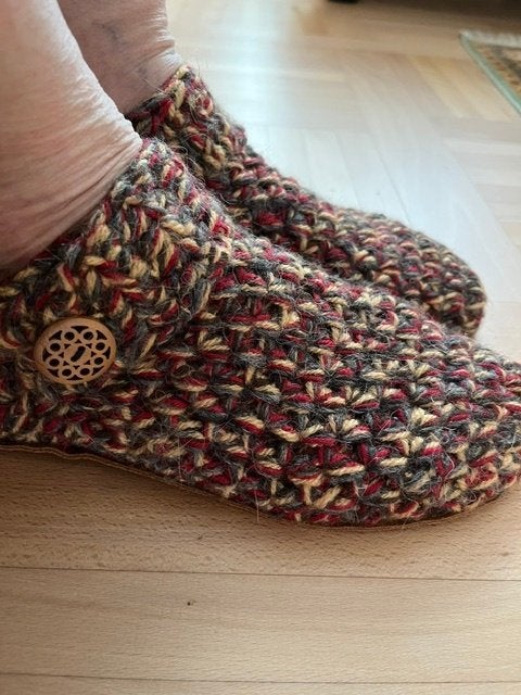 kleurrijke dames pantoffels maat 38-39, KOJU, Ophalen, Nieuw, Pantoffels of Sloffen