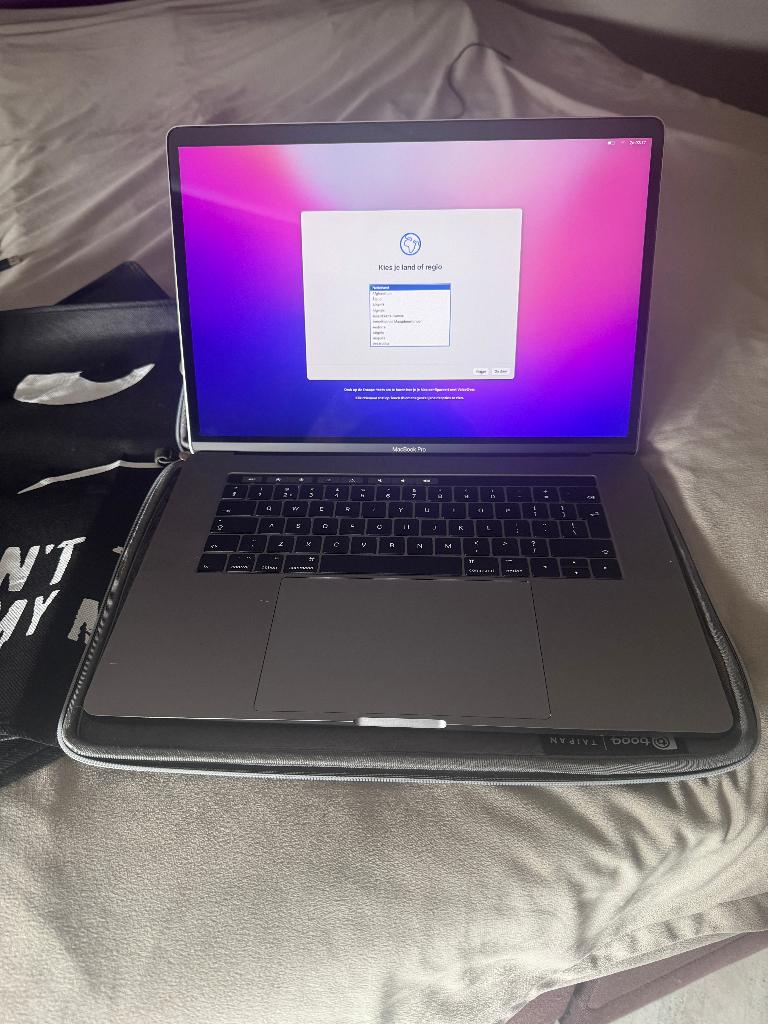 Macbook Pro 2016, 1 TB of meer, Gebruikt, 2 tot 3 Ghz, 16 GB