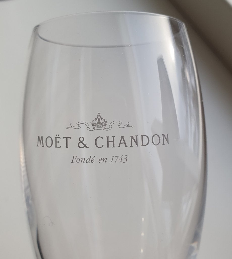 Moët & Chandon champagne glazen, Verzenden