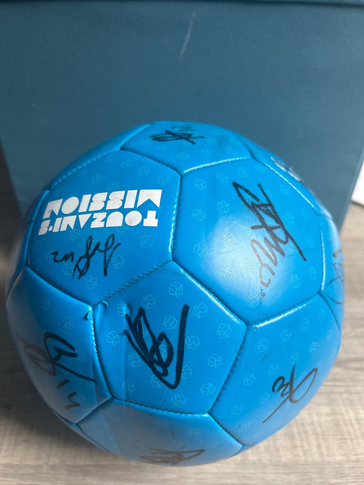 Gesigneerde FC Groningen Bal 2022-2026, Ophalen of Verzenden, Zo goed als nieuw, Bal