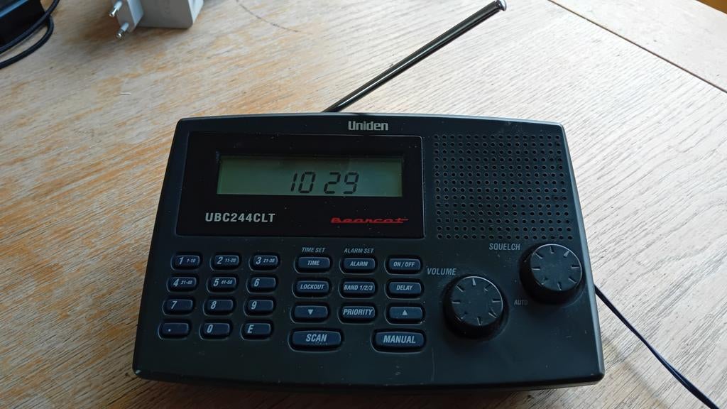 Uniden Bearcat UBC244CLT Scanner, Telecommunicatie, Scanners, Ophalen of Verzenden, Gebruikt, 30 tot 200 kanalen