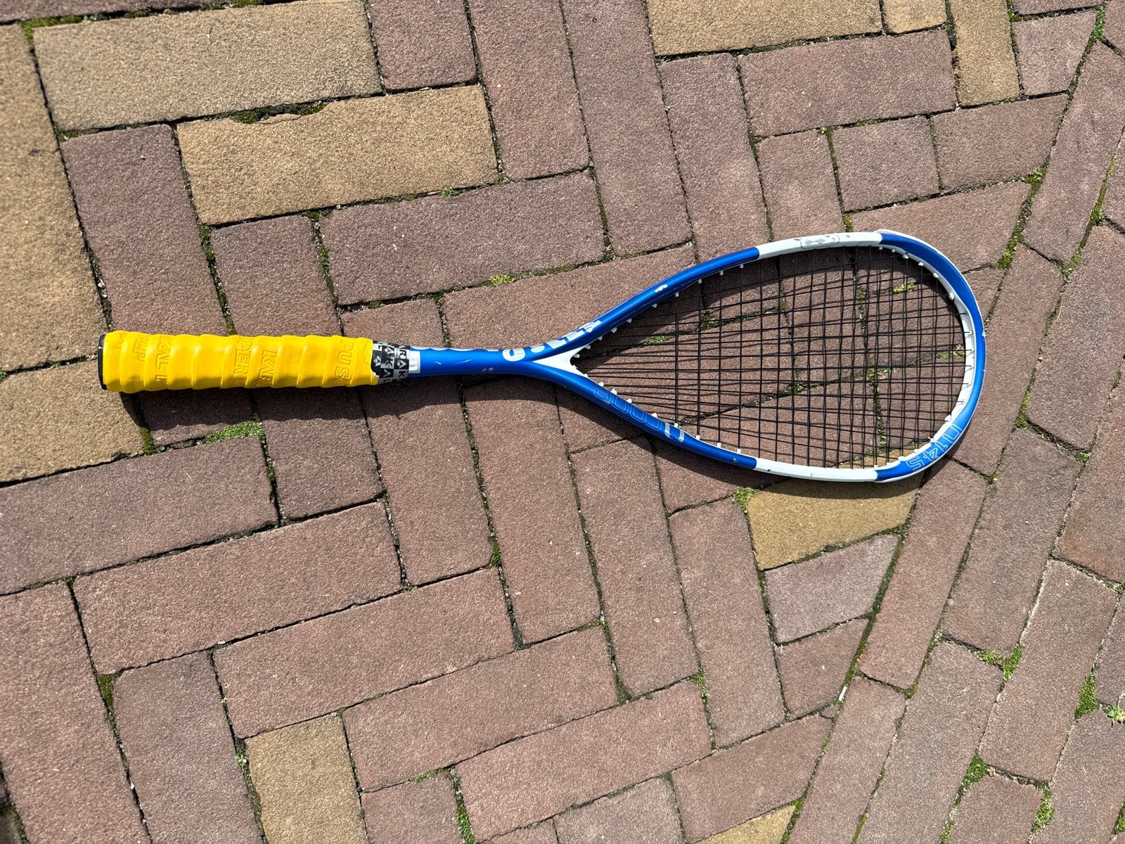Wilson Squash racket - Blauw met geel handvat, Sport en Fitness, Ophalen, Gebruikt, Racket