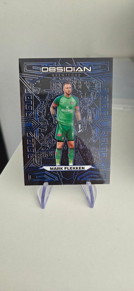 2023 Panini Obsidian Mark Flekken genummerd tot 20, Verzenden, Zo goed als nieuw, Buitenlandse clubs, Poster, Plaatje of Sticker