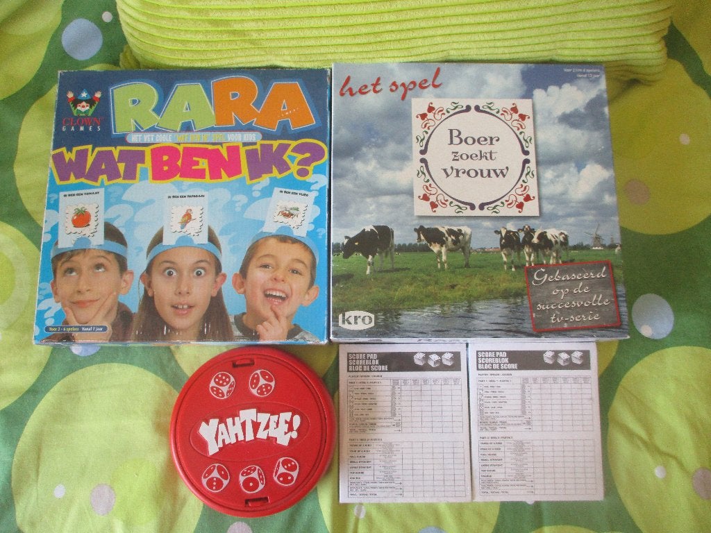 Doos met spelletjes compleet allerlei, Ophalen, Zo goed als nieuw, Vijf spelers of meer, Reisspel