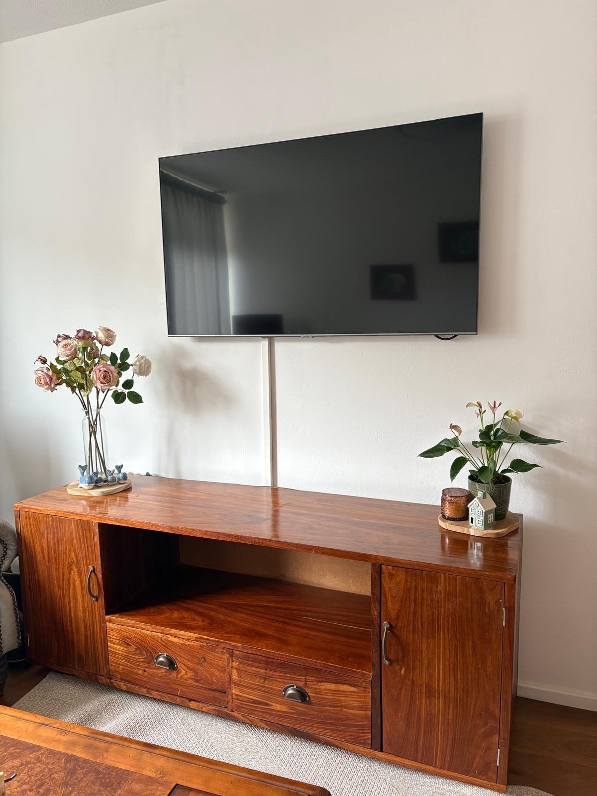 Houten dressoir / tv-meubel (Namibia), Ophalen, Gebruikt, 150 tot 200 cm, 25 tot 50 cm