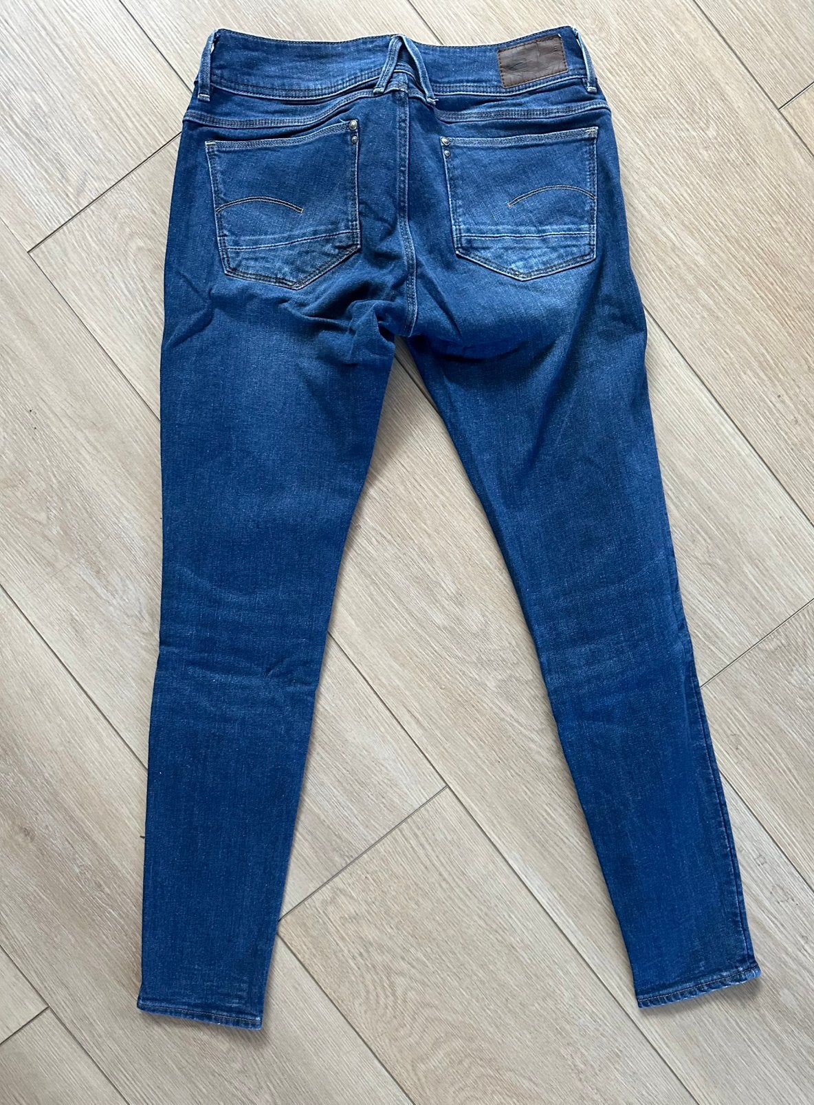 Zgan G star spijkerbroek maat 28 / 30, Kleding | Dames, Ophalen of Verzenden, Zo goed als nieuw, Blauw, W28 - W29 (confectie 36)