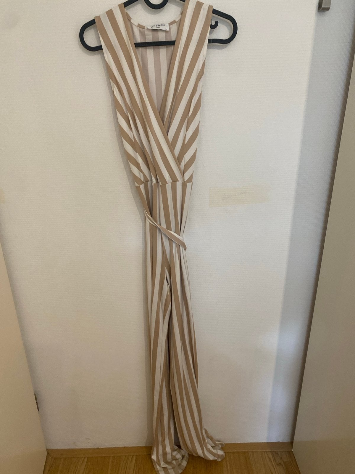BY SWAN Paris gestreepte jumpsuit maat L, Ophalen of Verzenden, Zo goed als nieuw, Maat 42/44 (L), Beige