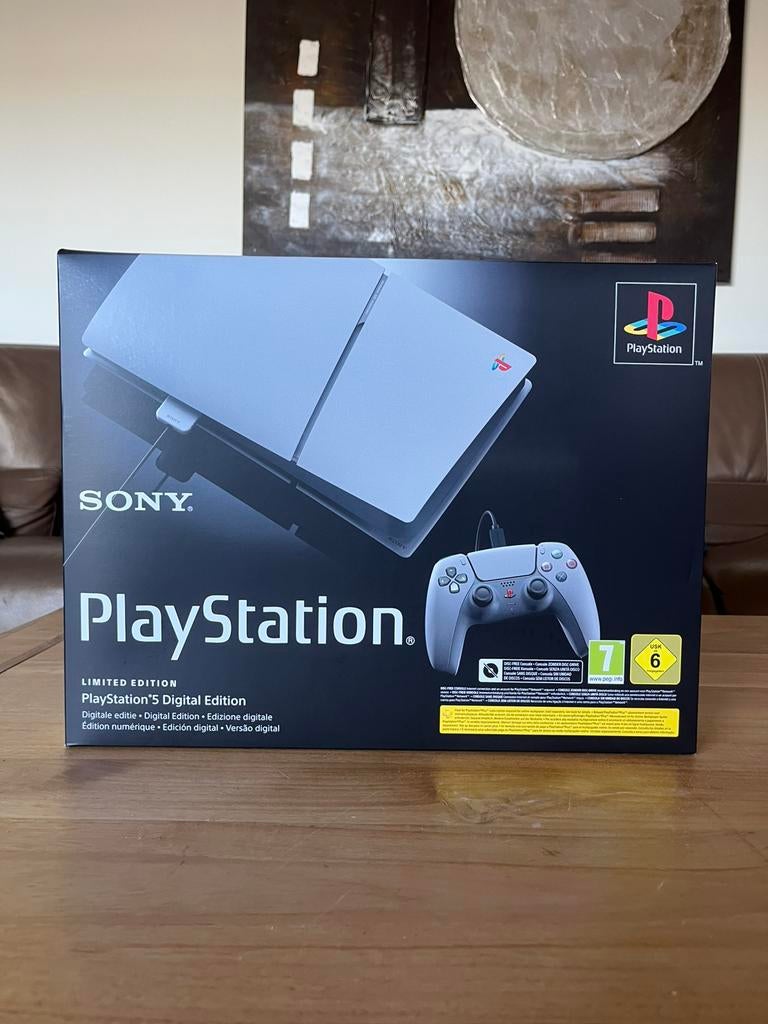 Playstation 5 - 30th Anniversary Edition, Spelcomputers en Games, Spelcomputers | Sony PlayStation 5, Ophalen of Verzenden, Nieuw