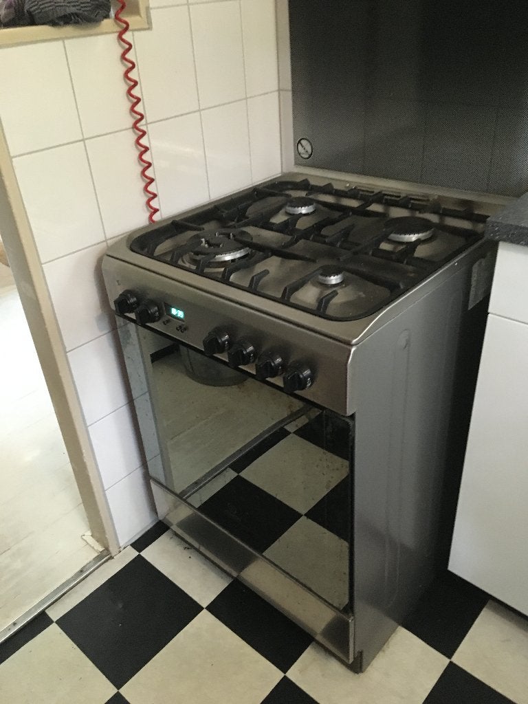 Gasfornuis Indesit, Ophalen, Gebruikt, Hete lucht, 4 kookzones