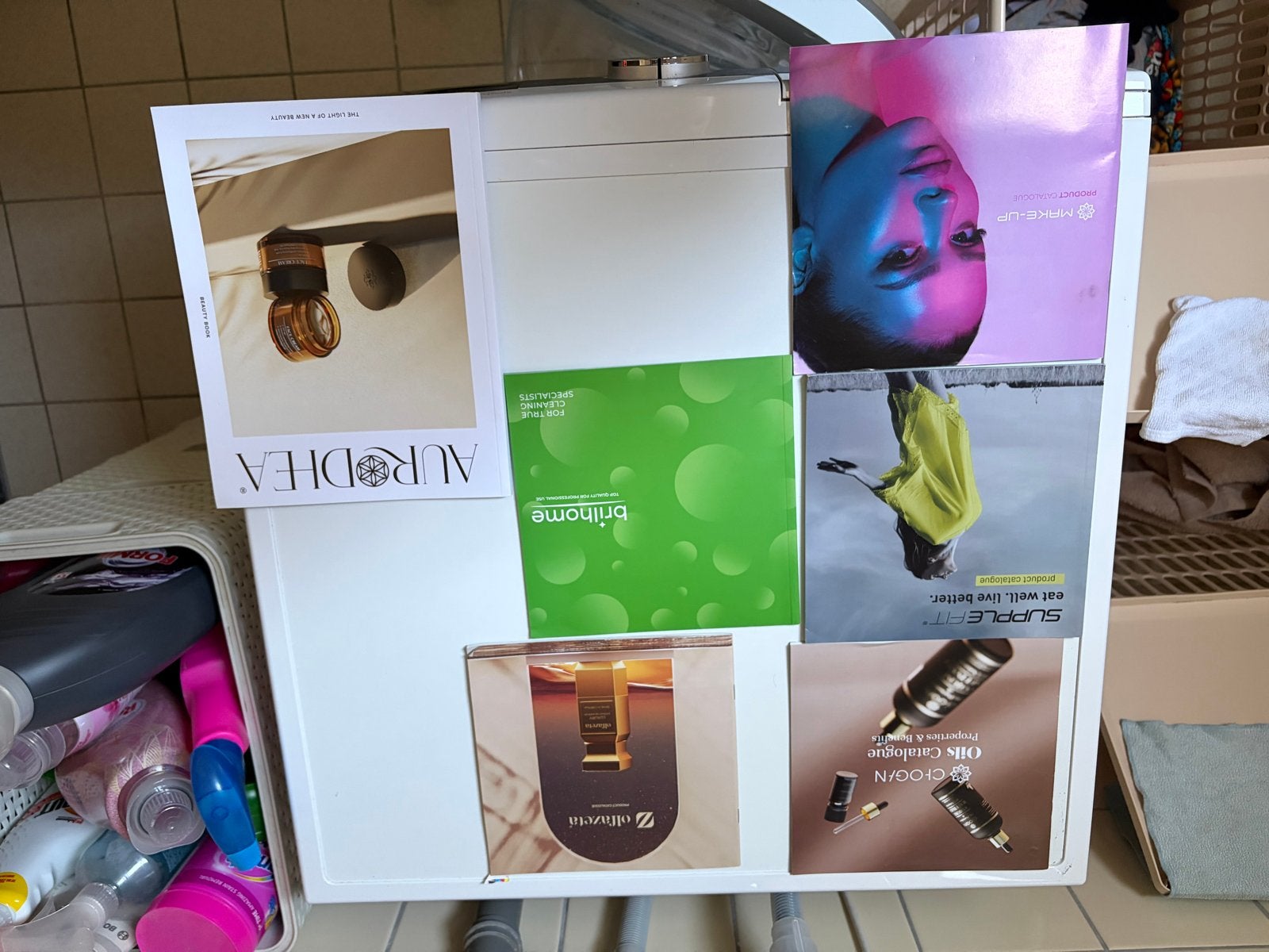 Grote etui met testers(parfum).mist 6 testers, Ophalen of Verzenden, Gebruikt, Zwart