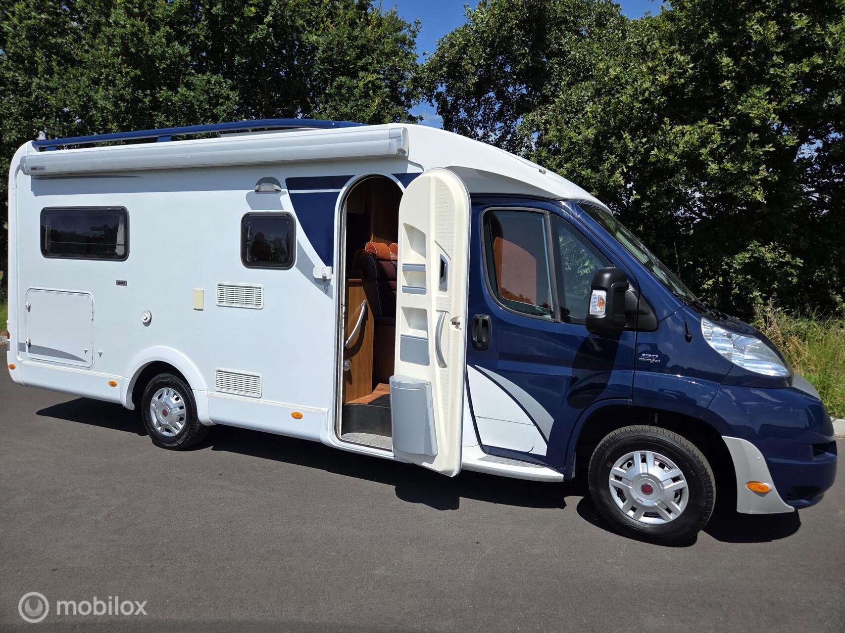 Caravans And Camping Dethleffs