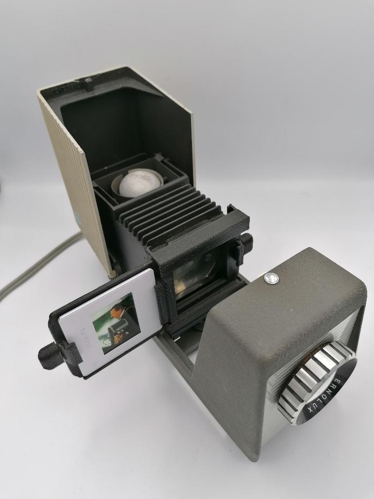 Mounted Slide Holder For Erno Cabin Mini Projector, Ophalen of Verzenden