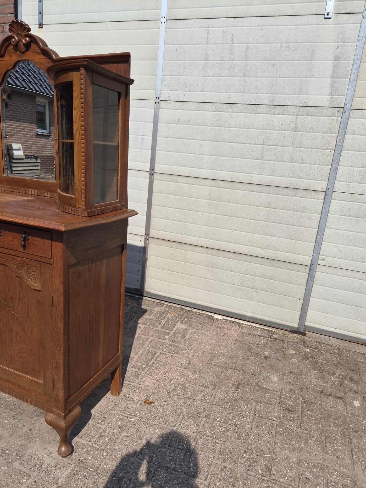 Antiek eiken dressoir/ toogkast met spiegel en vitrines, Ophalen