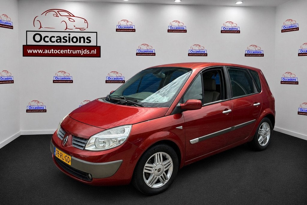 Renault Scénic 2.0-16V Privilège Luxe, Auto's, Renault, 1998 cc, 135 pk, Gebruikt, Beige
