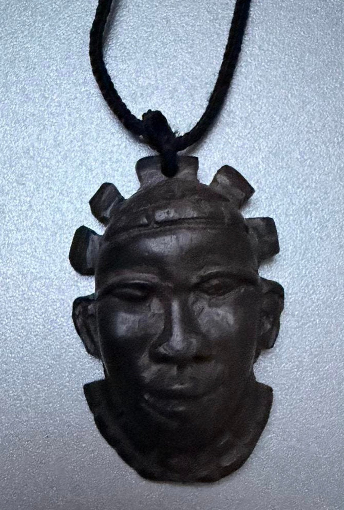 Wooden Necklace with Black Carved Pendant, 4.5cm, Ophalen of Verzenden, Zo goed als nieuw, Overige materialen